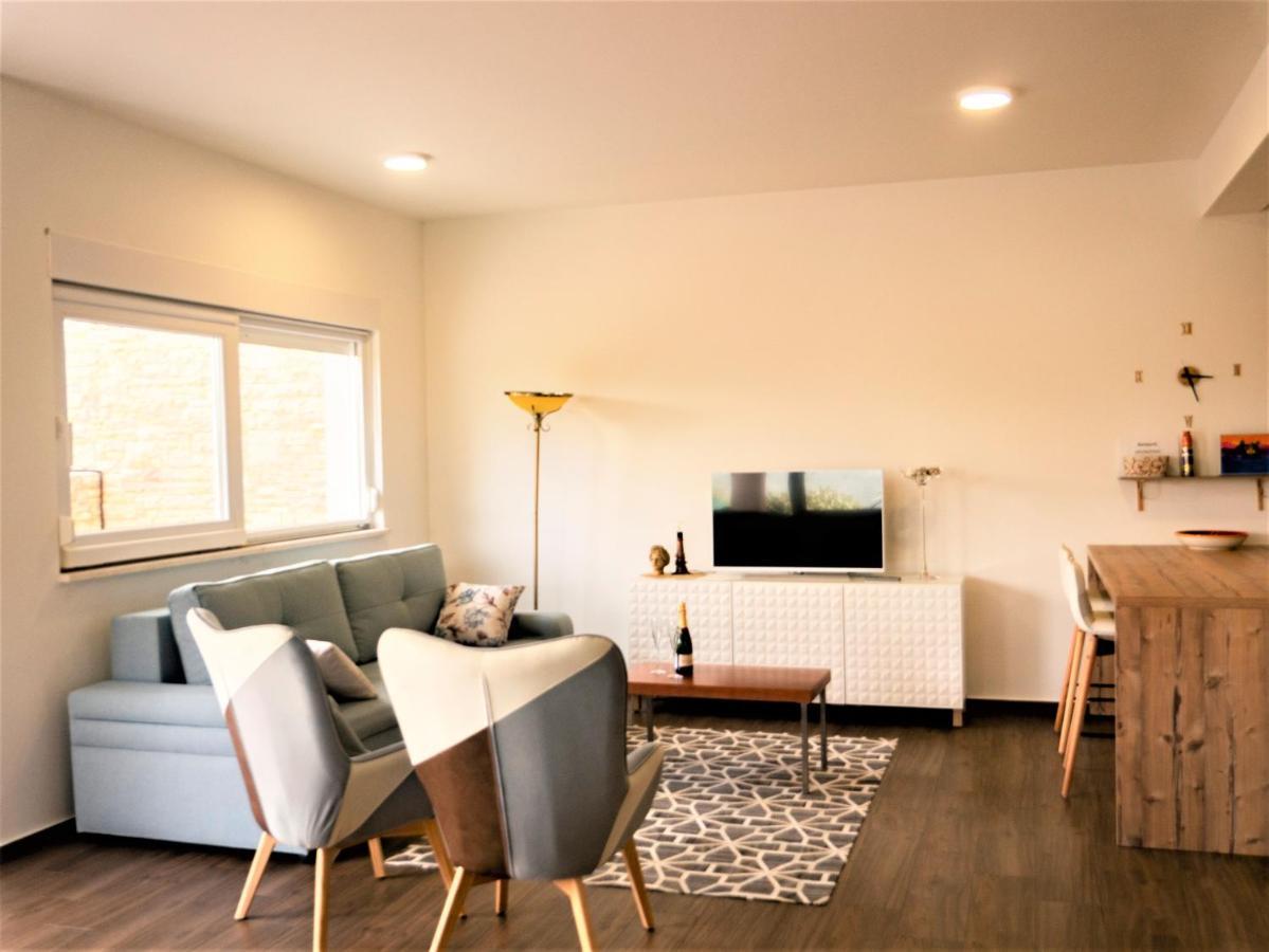 Apartment Sea&Mountain Винерац Екстериор снимка