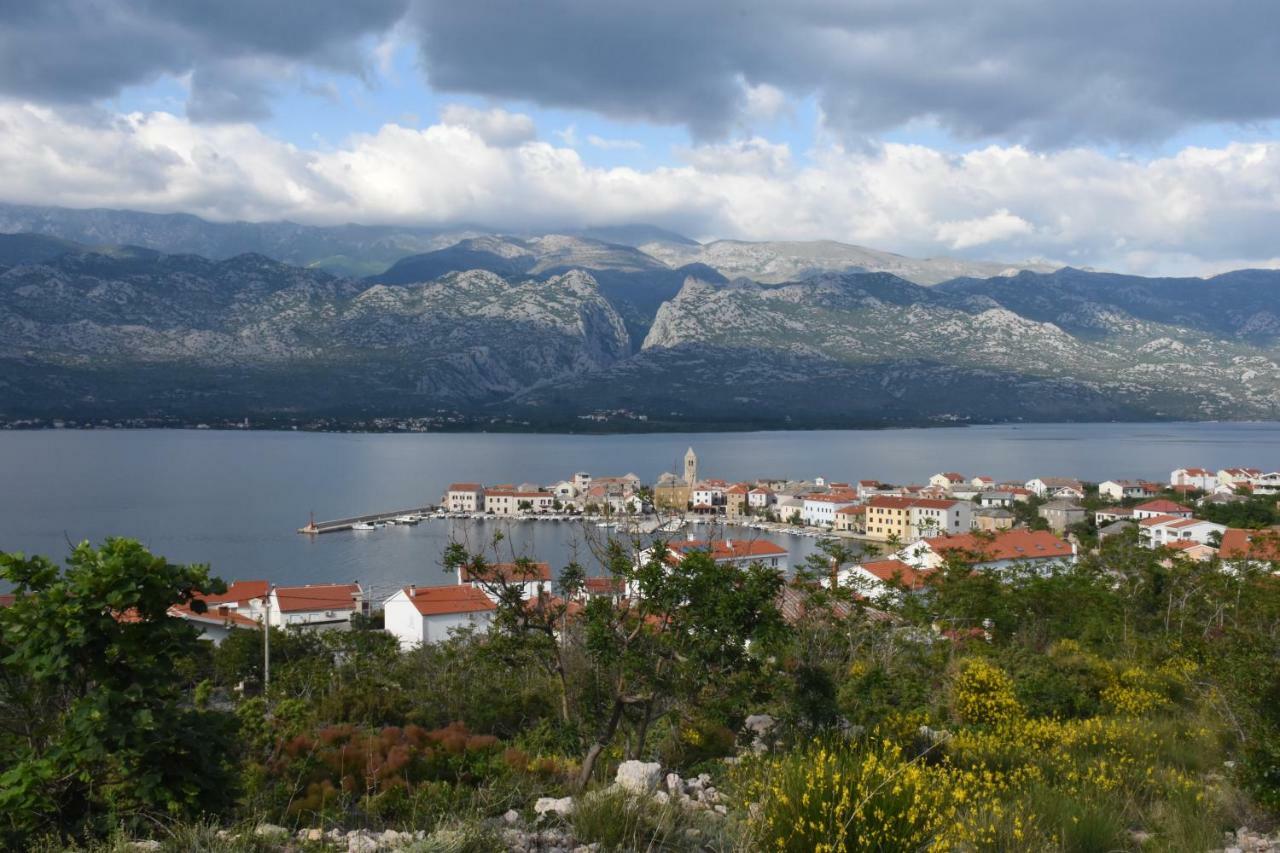 Apartment Sea&Mountain Винерац Екстериор снимка